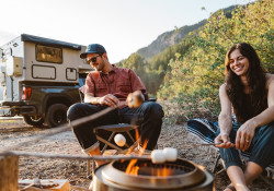 Solo Stove Ranger s podstavcem